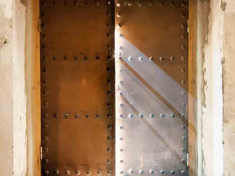 You Don’t Have to Carry the Weight of Old Wounds&nbsp;Anymore.